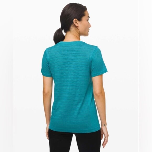 Lululemon Breeze By Short Sleeve Squad T-Shirt Perforated Ice Cave Aqua Blue 6 - Picture 2 of 16
